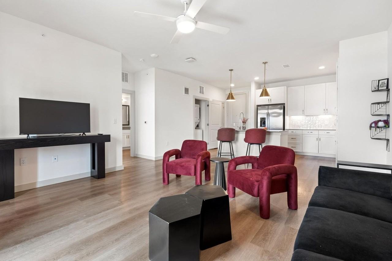 1301 Leah Avenue - Photo 6 of 50