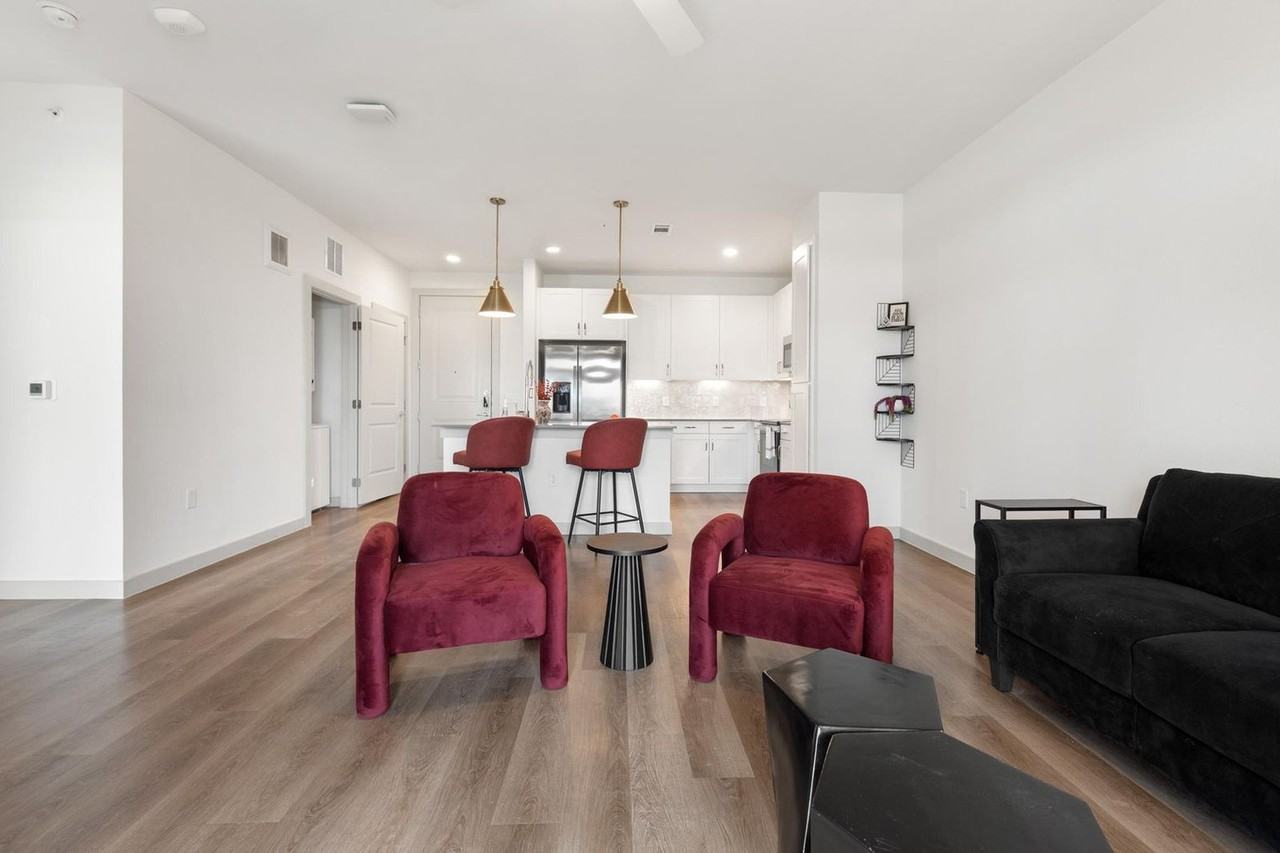 1301 Leah Avenue - Photo 7 of 50