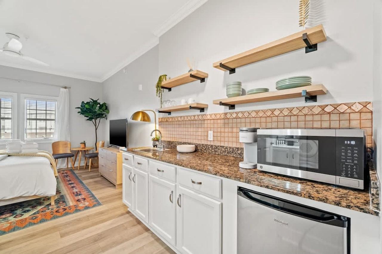 10343 East County Highway 30a #1354995P - Photo 6 of 24