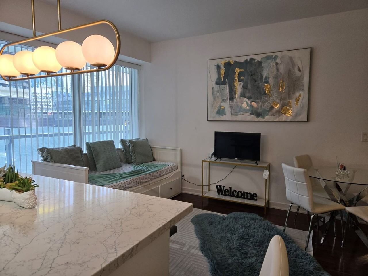 17 Charlotte St #1347725P - Photo 2 of 40