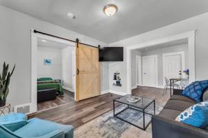 featured image of 1817 Mayview Avenue