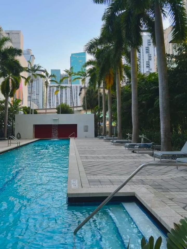 137 Ne 2nd Ave #1357349P - Photo 7 of 21