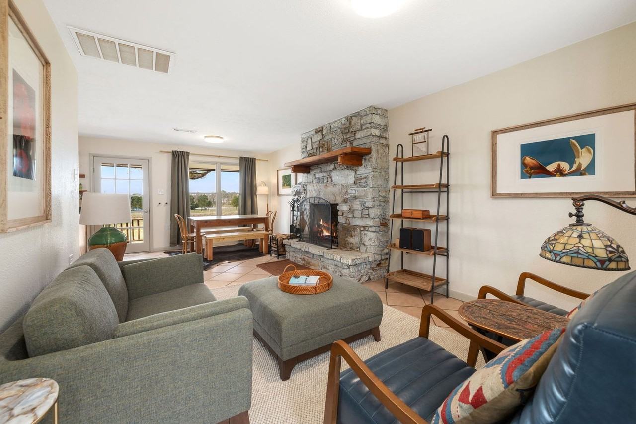 17097 Lake Sequoyah Dr #1357735P - Photo 4 of 47