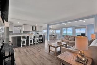 7 Oak Street - Photo 1 of 1