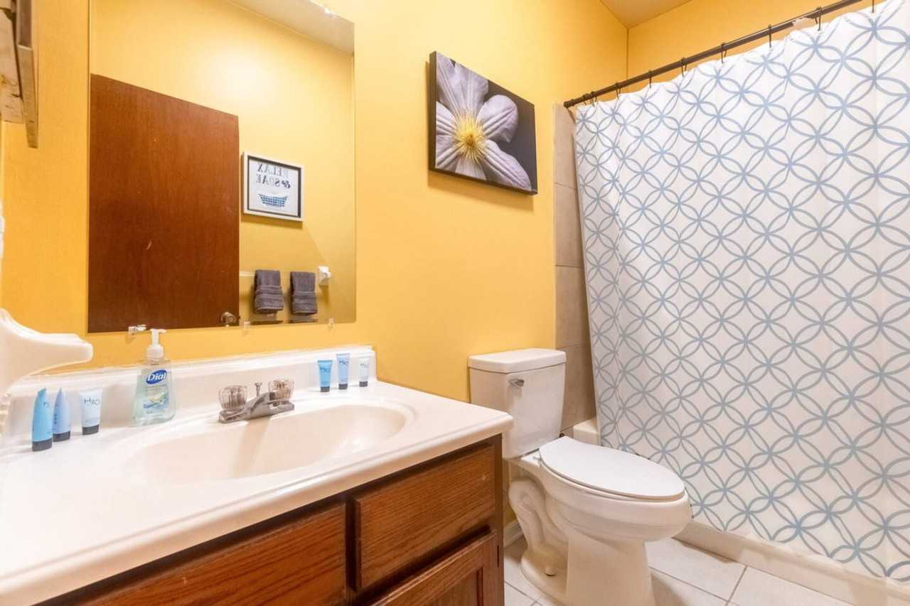 408 Nw 5th Ave #1359111P - Photo 5 of 16