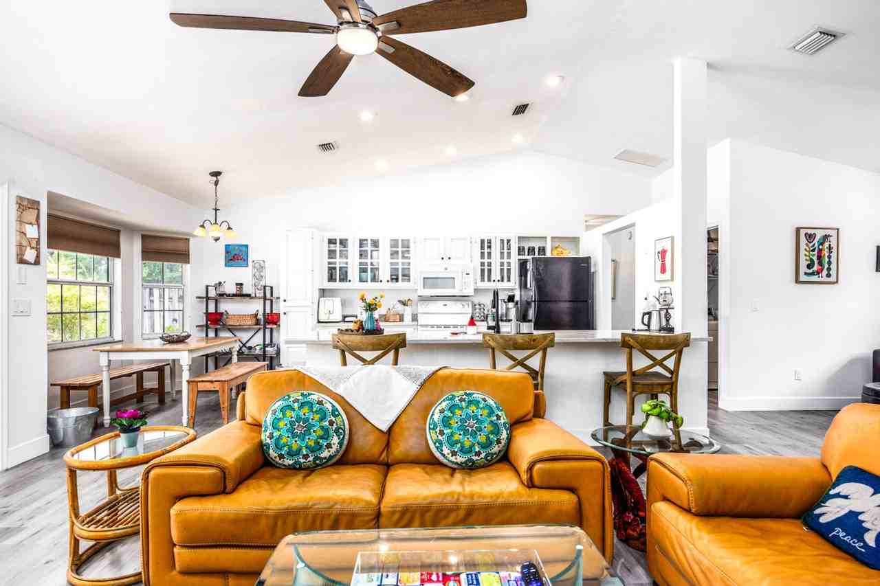 4726 Nw 27th Pl #1359122P - Photo 7 of 36