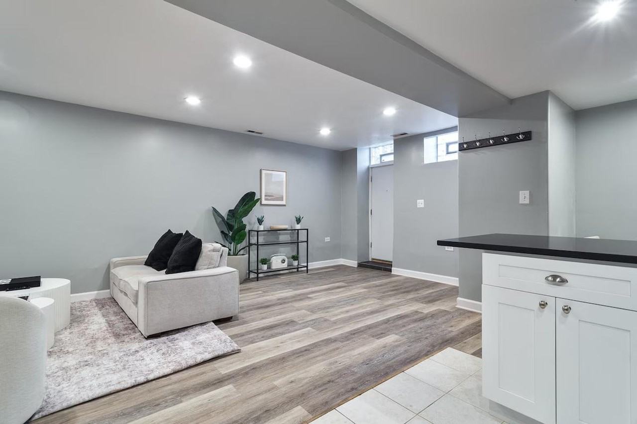 3018 N Clybourn Ave #1359760P - Photo 6 of 19