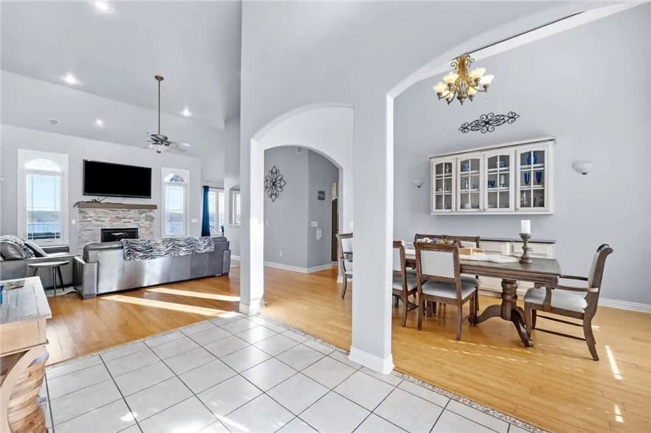 38 Riviera Dr #1363338P - Photo 3 of 50