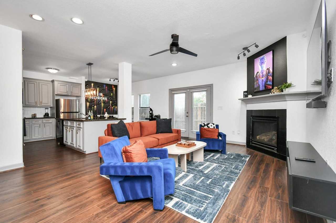 2905 Baer Street #1047953P - Photo 2 of 50