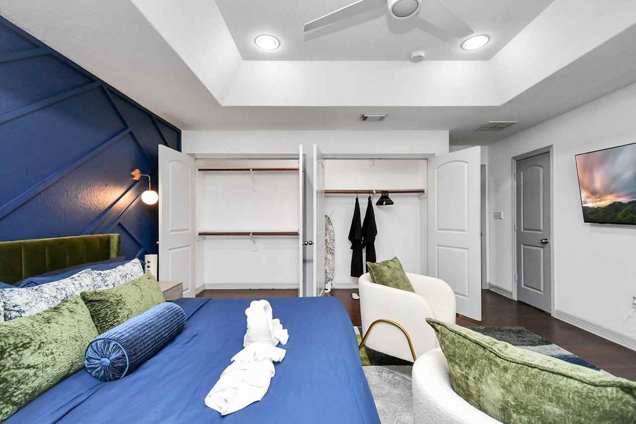 2905 Baer St #1047953P - Photo 7 of 33