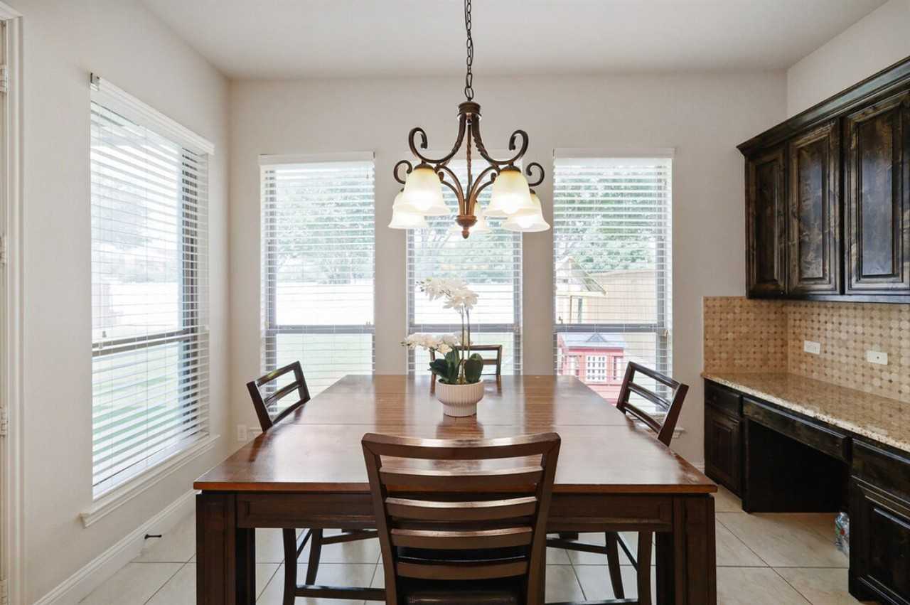 10835 Kingsford Ln #1363561P - Photo 6 of 49