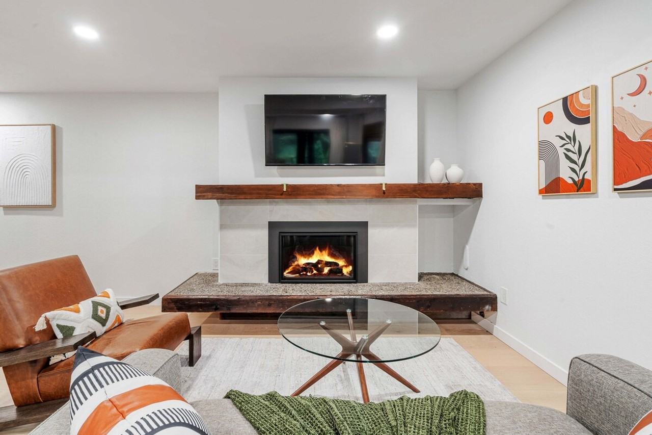 4375 Fernbrook Dr #1363948P - Photo 2 of 14