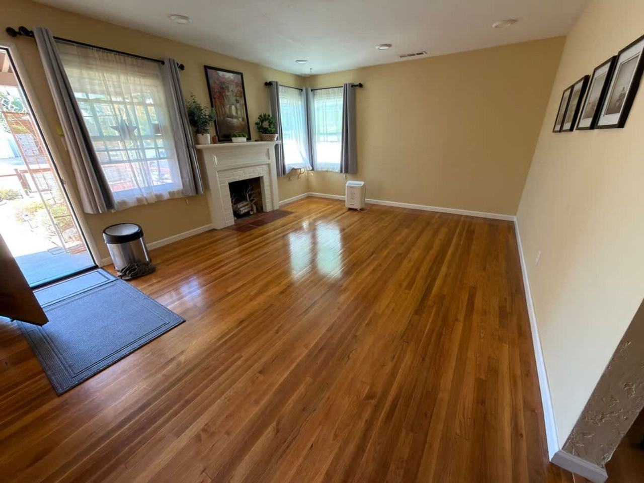 2069 Horne St #1364157P - Photo 5 of 25