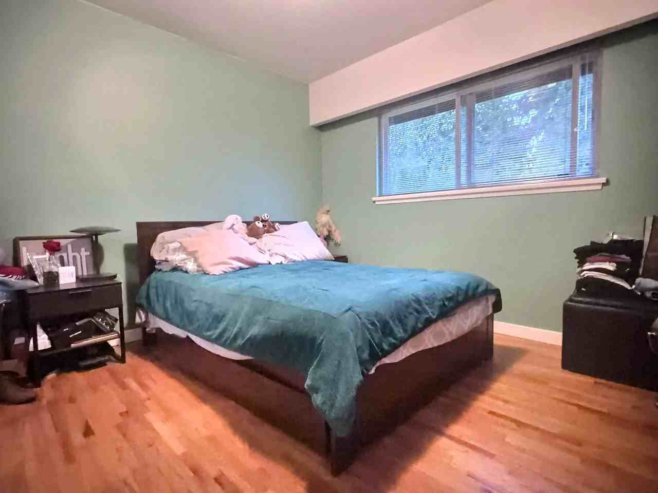 2401 Como Lake Ave - Photo 5 of 10