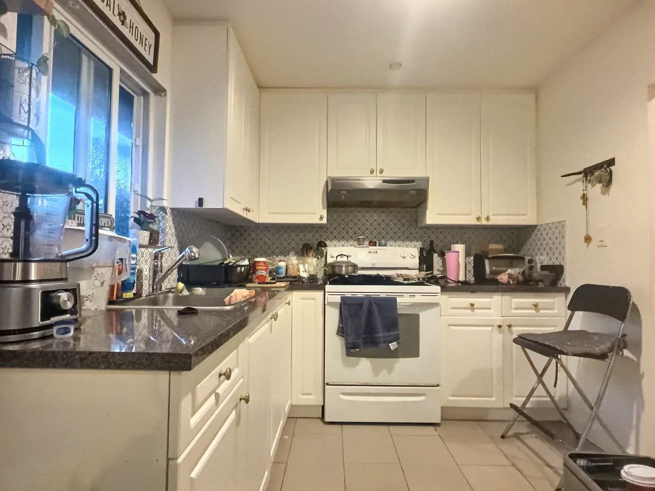 2401 Como Lake Ave - Photo 4 of 10