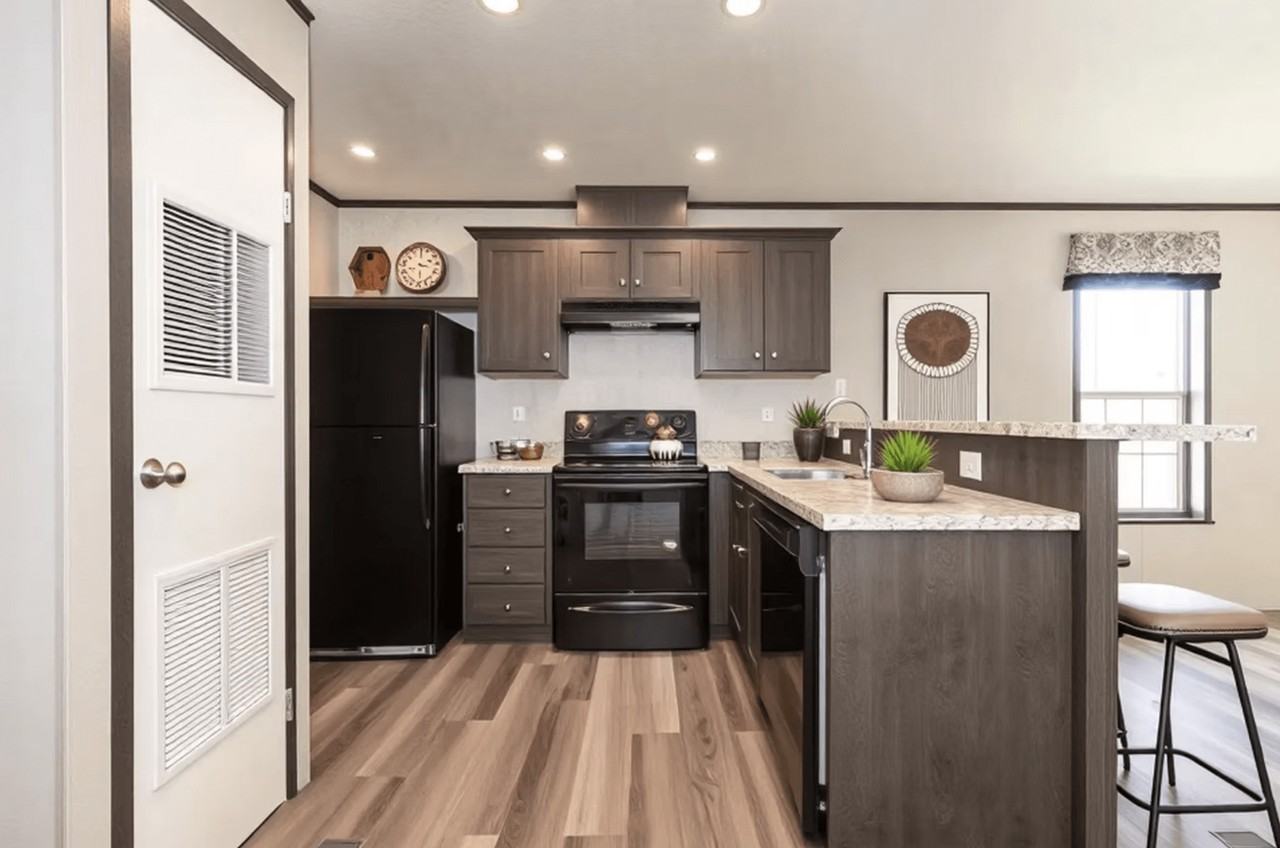 Point West - Photo 5 of 48