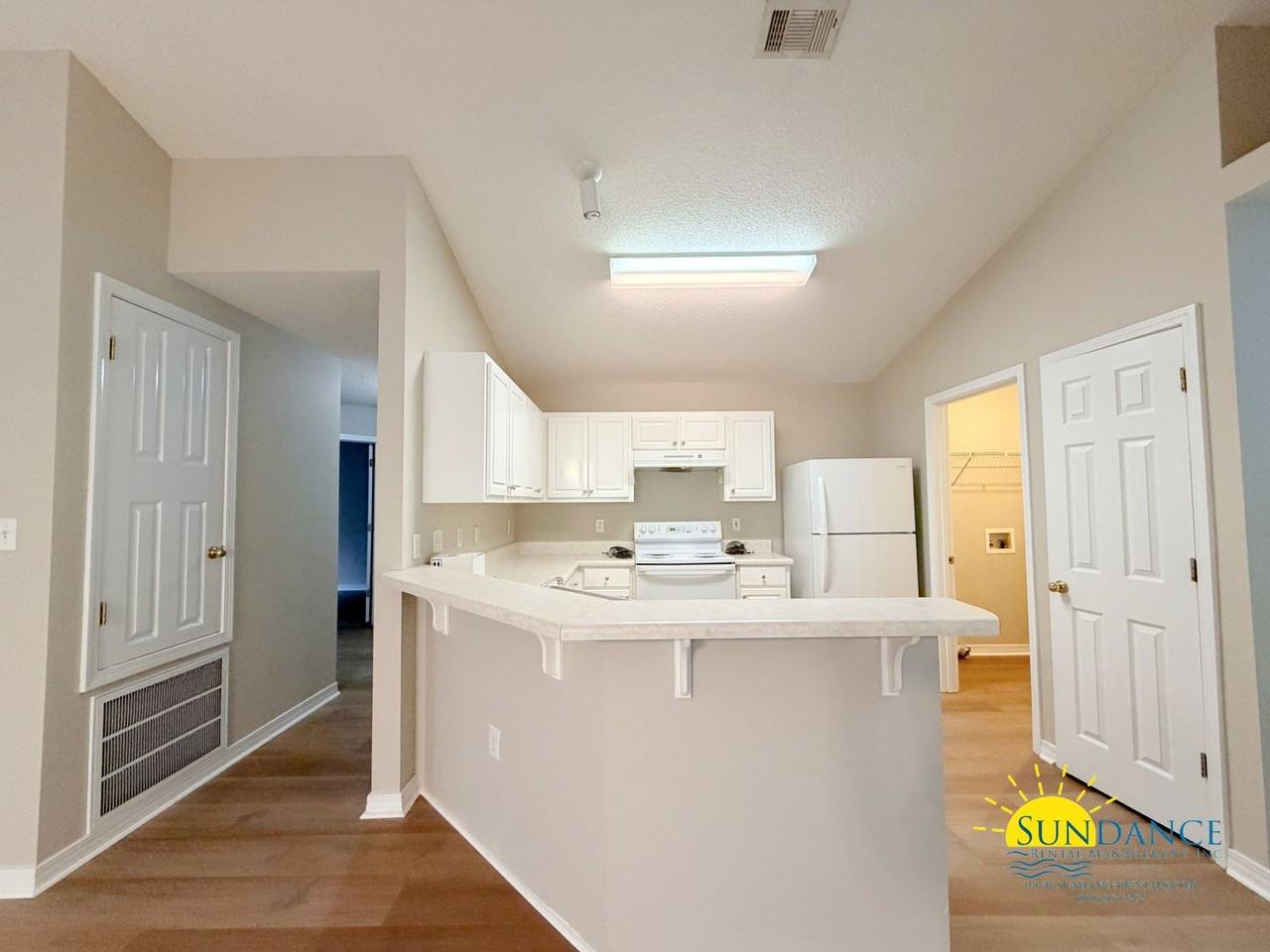 933 Lajolla Ln - Photo 5 of 21