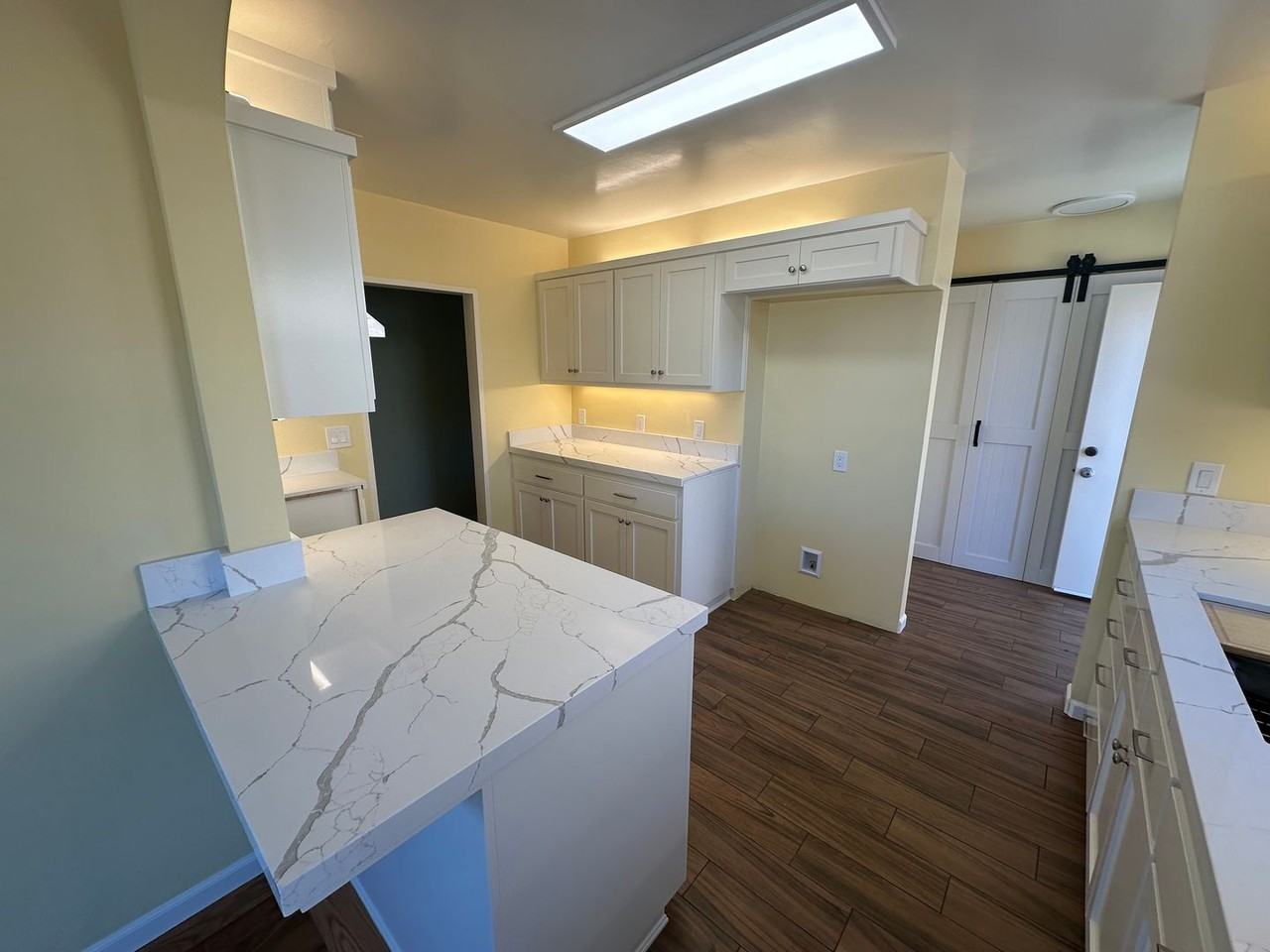 820 E Cypress St - Photo 7 of 25