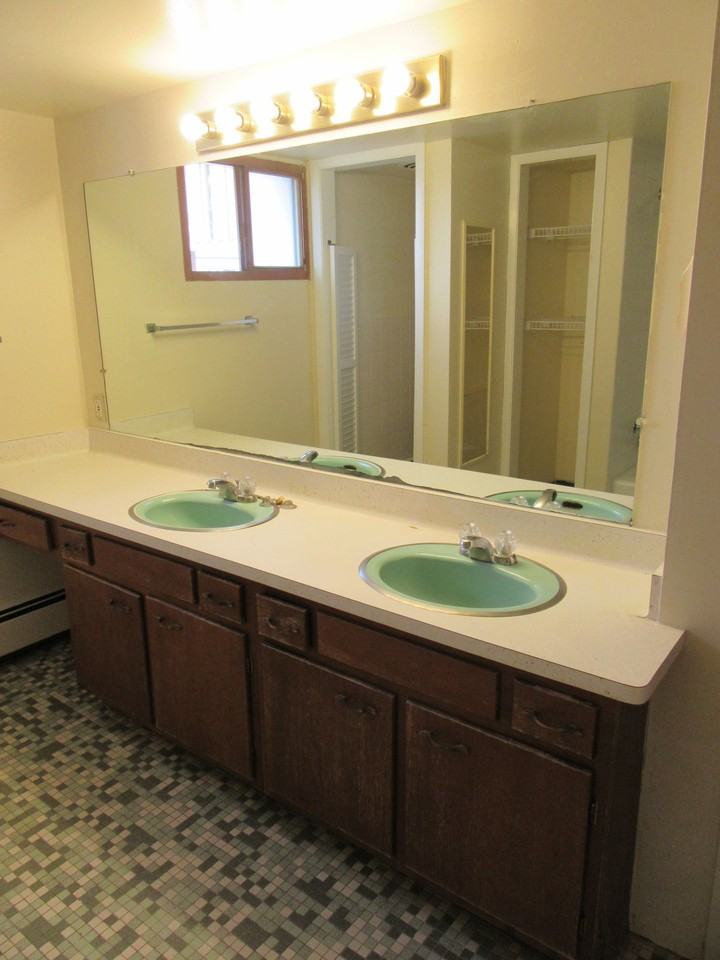 1314 Spring St - Photo 2 of 22