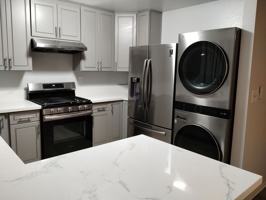 featured image of 729 E Grand Ave