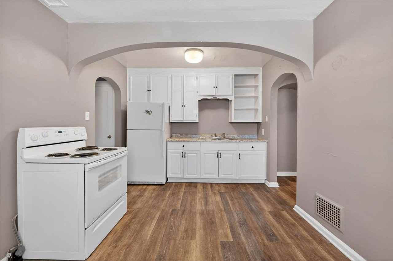 2349 2349 - 2351 North LaSalle Street - 2351 North LaSalle Street - Photo 5 of 10