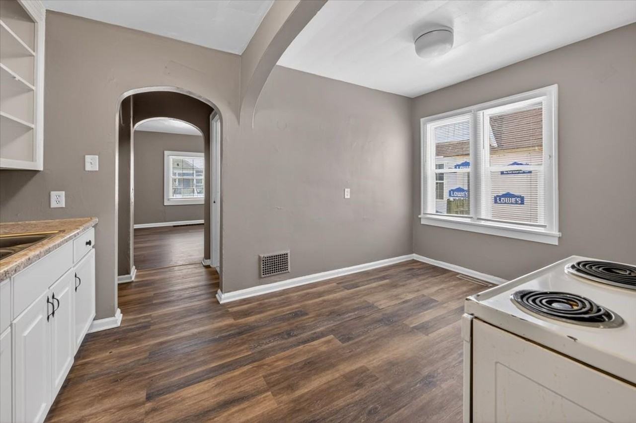 2349 2349 - 2351 North LaSalle Street - 2351 North LaSalle Street - Photo 6 of 10