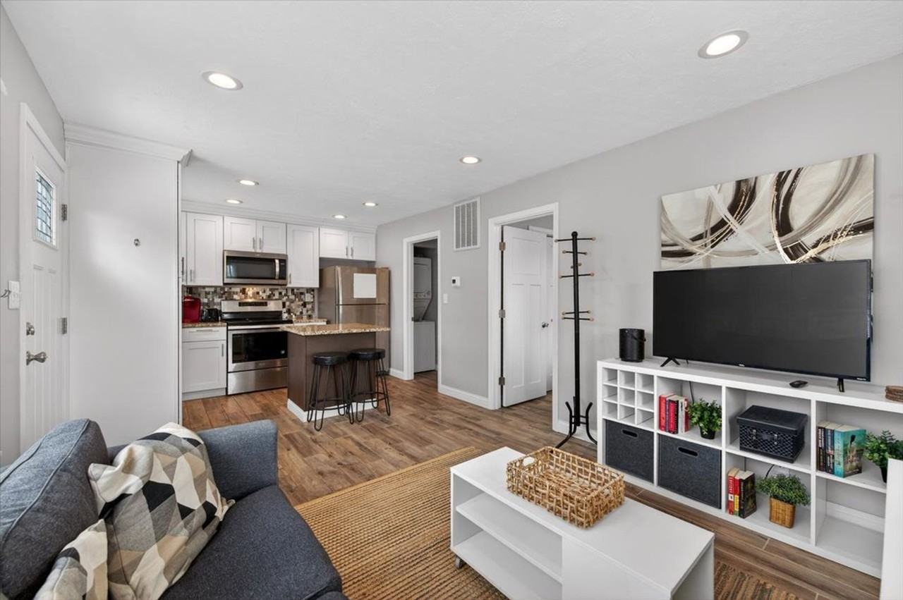 2113 Pamela Drive #B - Photo 6 of 14