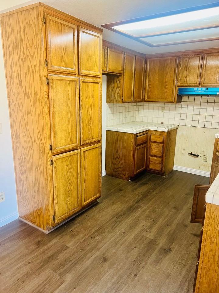 10339 Lincoln Avenue - Photo 4 of 9