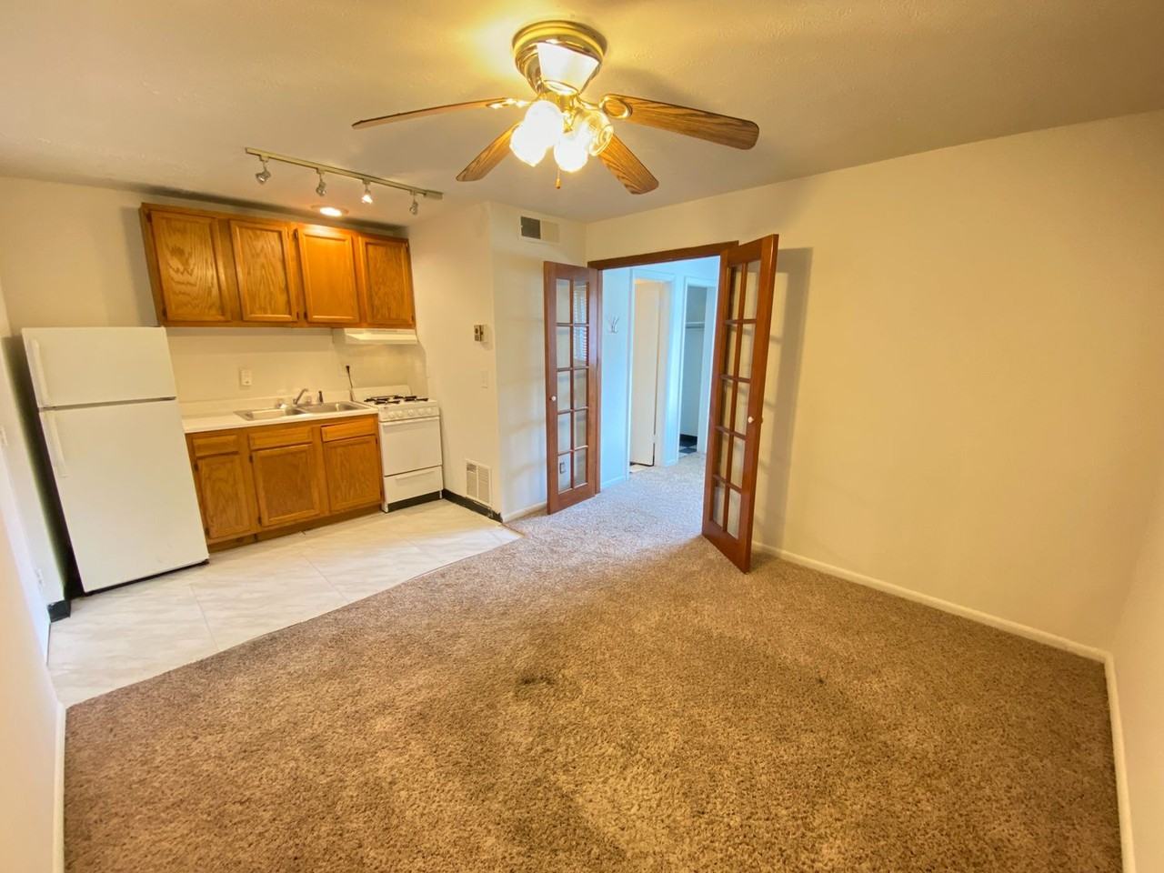 W Oakland Ave 42-50 WOR - Photo 2 of 50