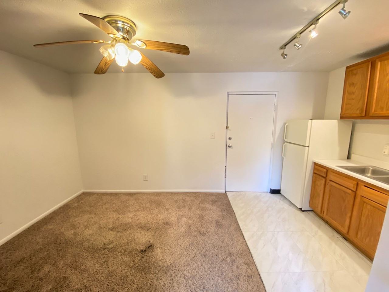 W Oakland Ave 42-50 WOR - Photo 4 of 50