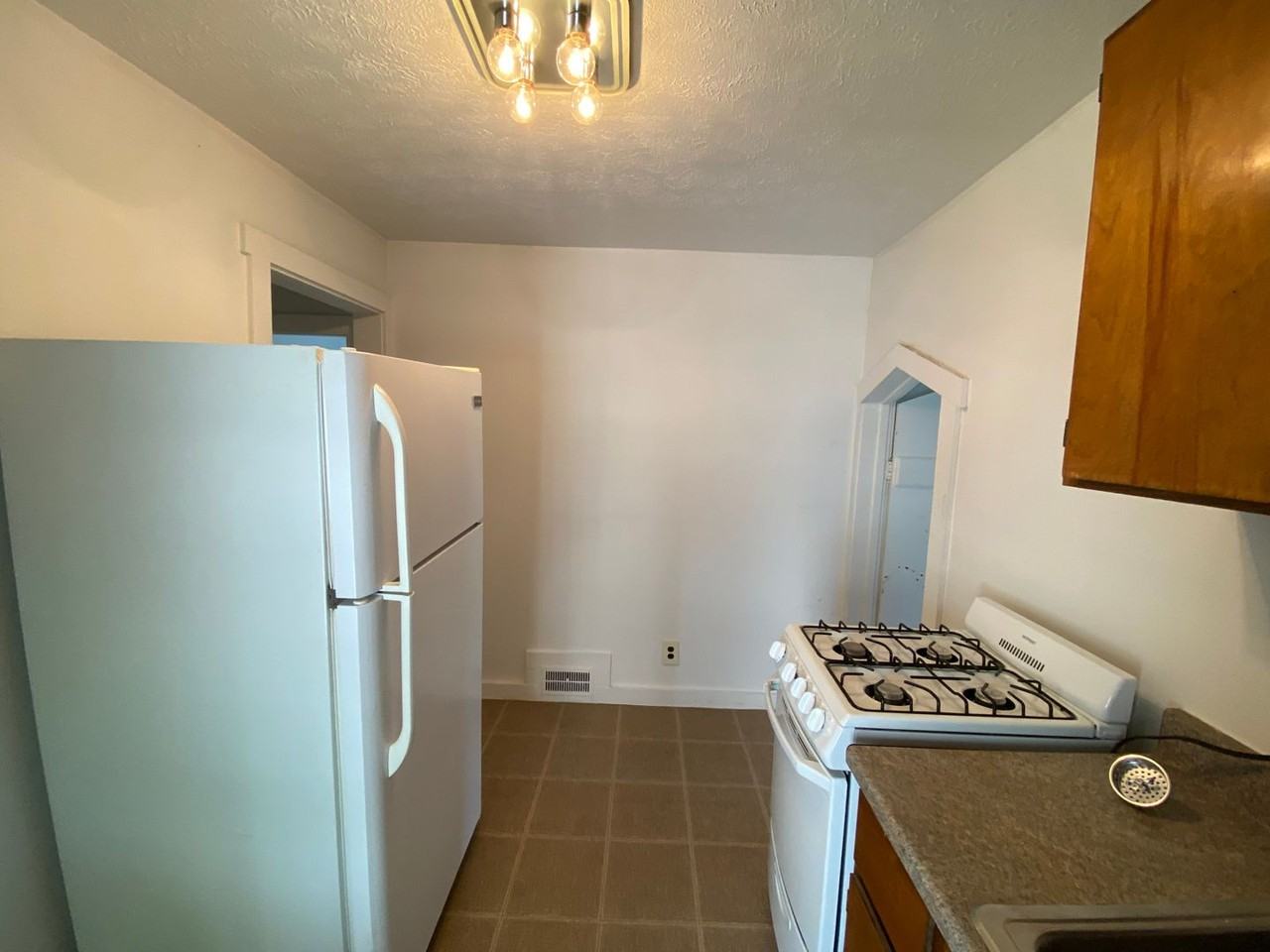 Highland St 1447 CR - Photo 7 of 19