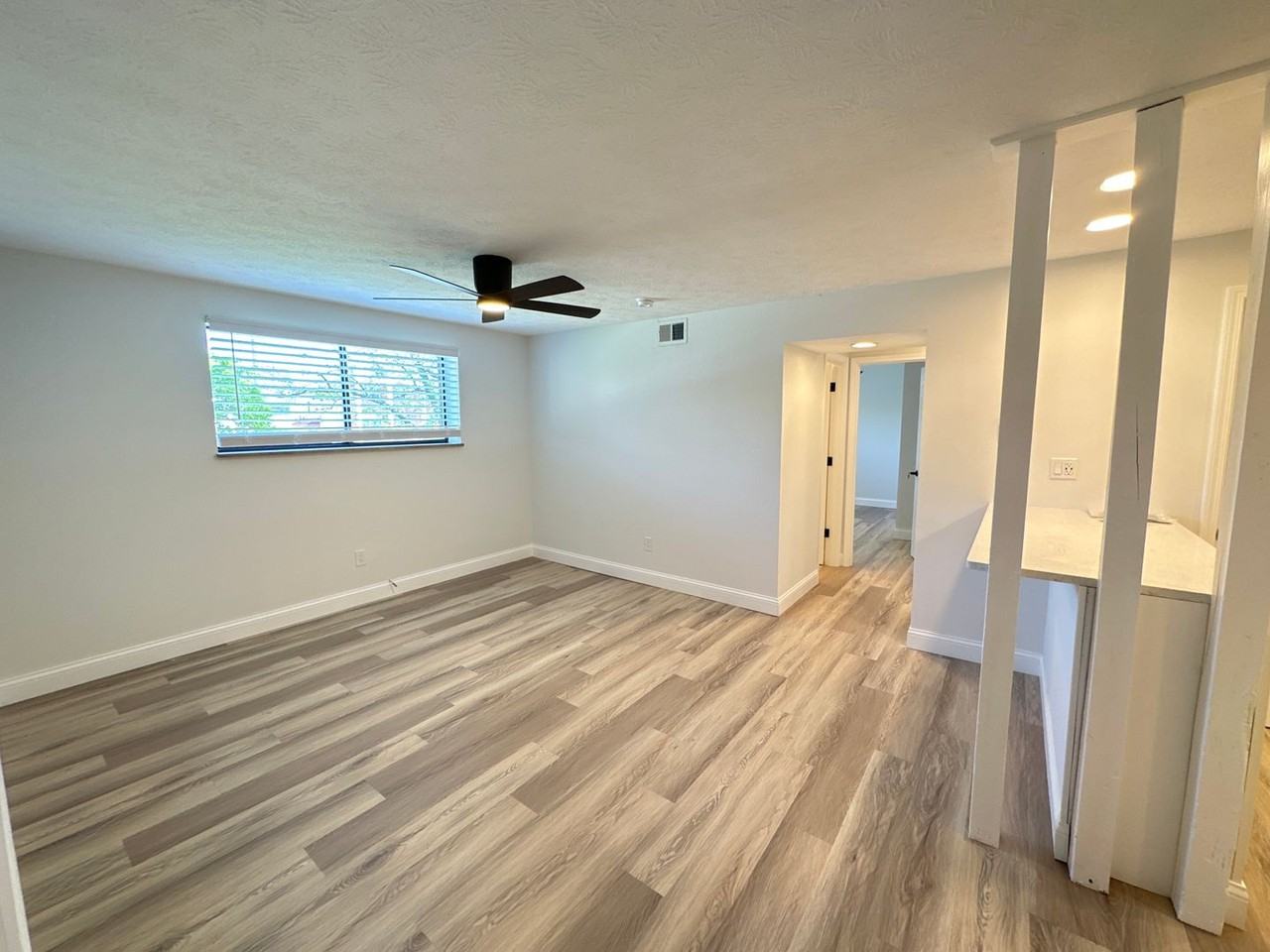 Summit St 1677-1683 TPP - Photo 4 of 50