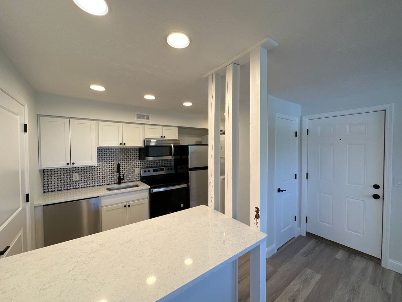 Summit St 1677-1683 TPP - Photo 6 of 50