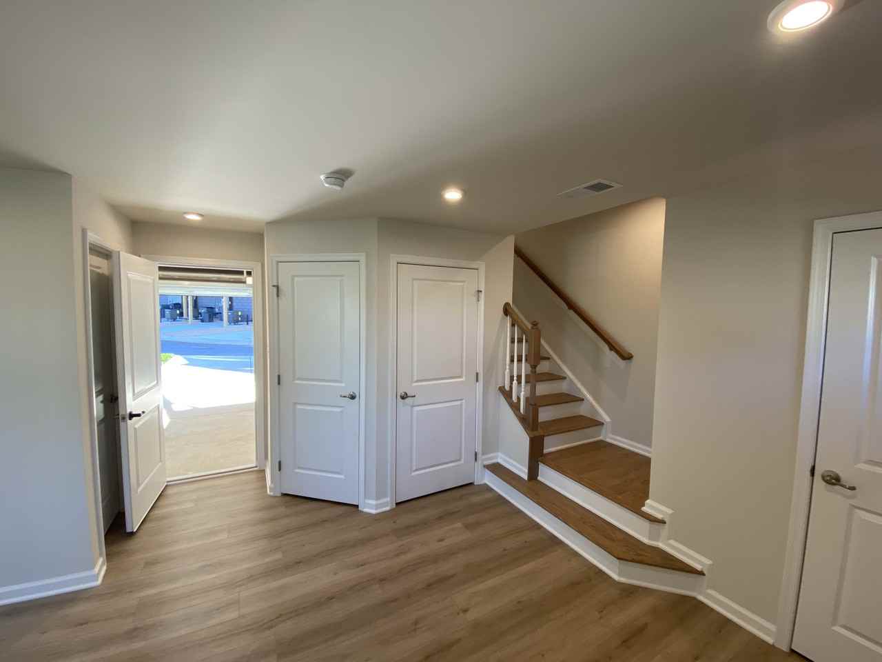 1100 Rampart Drive - Photo 6 of 42