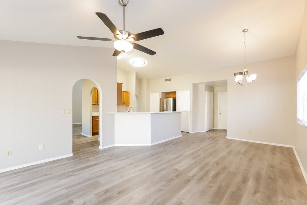 7586 W Montebello Ave - Photo 6 of 17