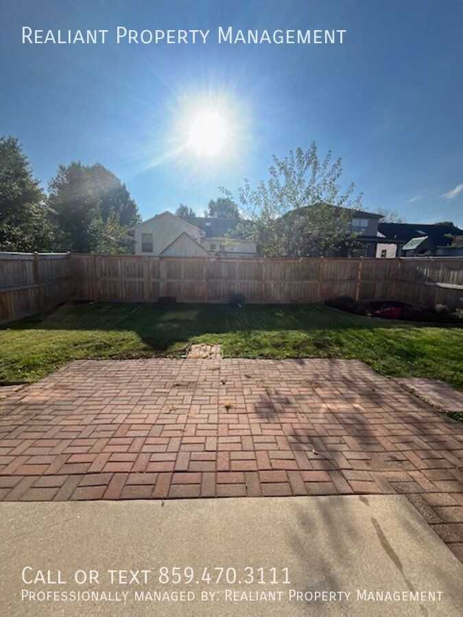 120 Leatherwood Lane - Photo 2 of 20