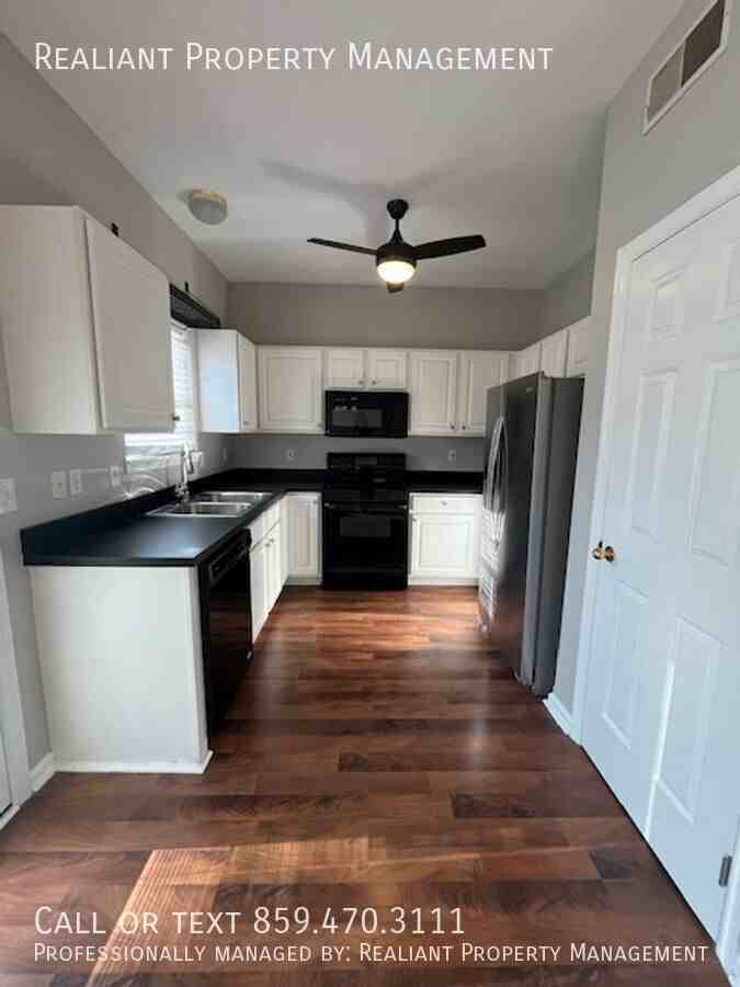 120 Leatherwood Lane - Photo 3 of 20