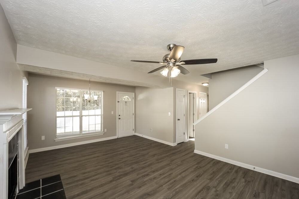 7196 Williamsburg Dr - Photo 5 of 17