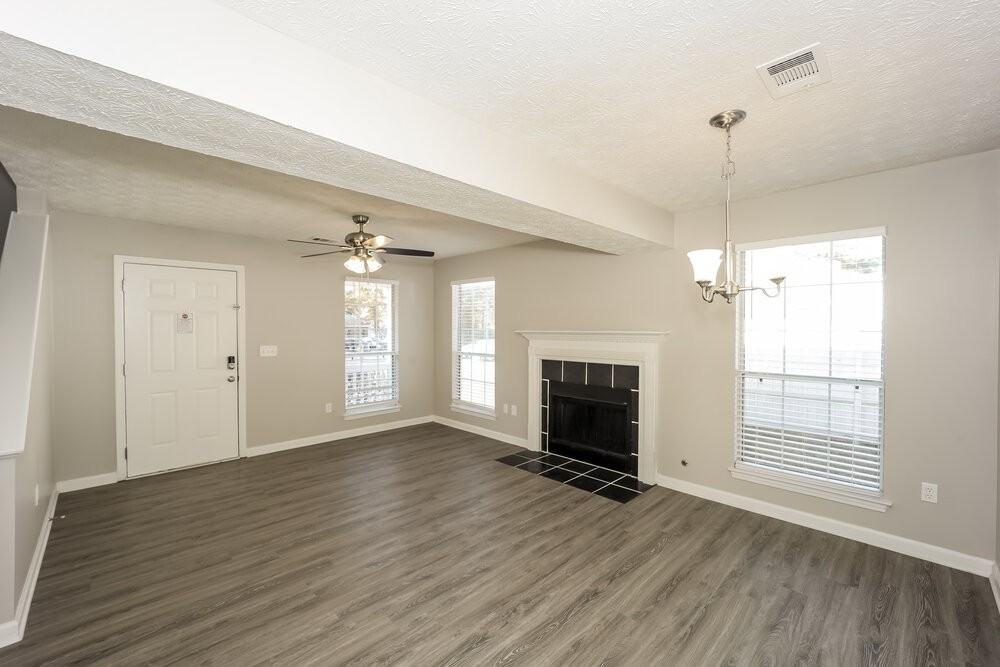 7196 Williamsburg Dr - Photo 7 of 17