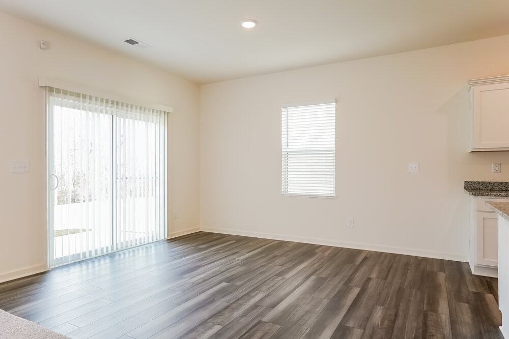 216 Babbling Brook Dr - Photo 6 of 17