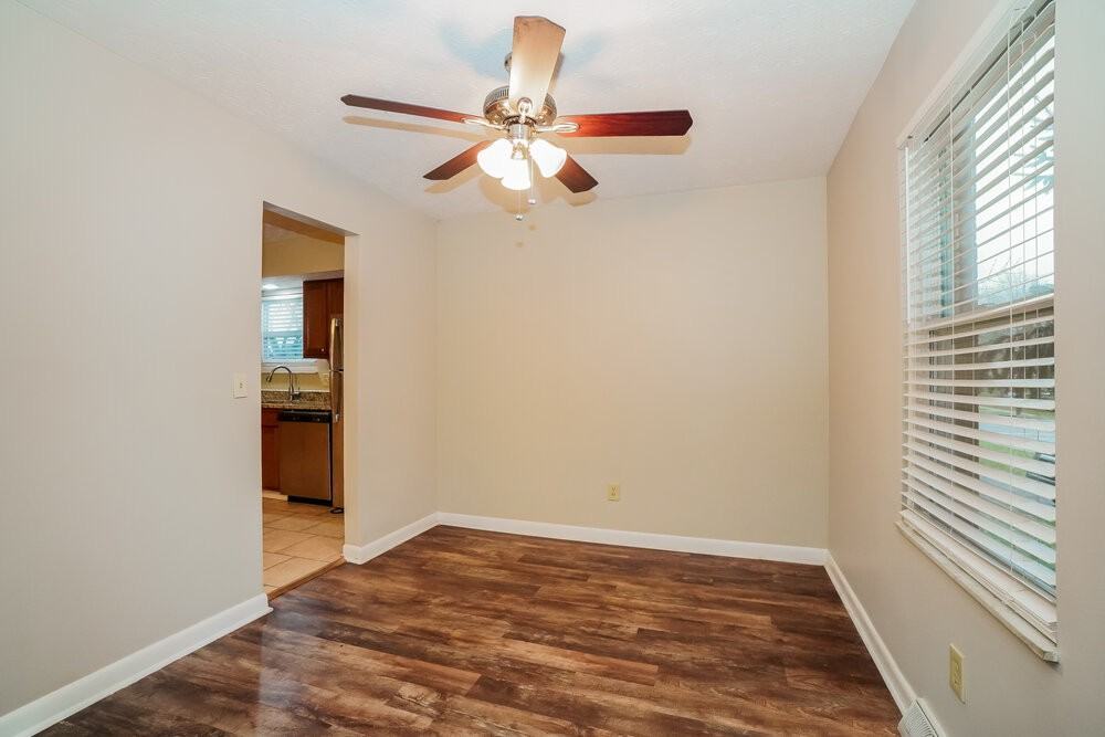 999 Matterhorn Dr - Photo 7 of 17