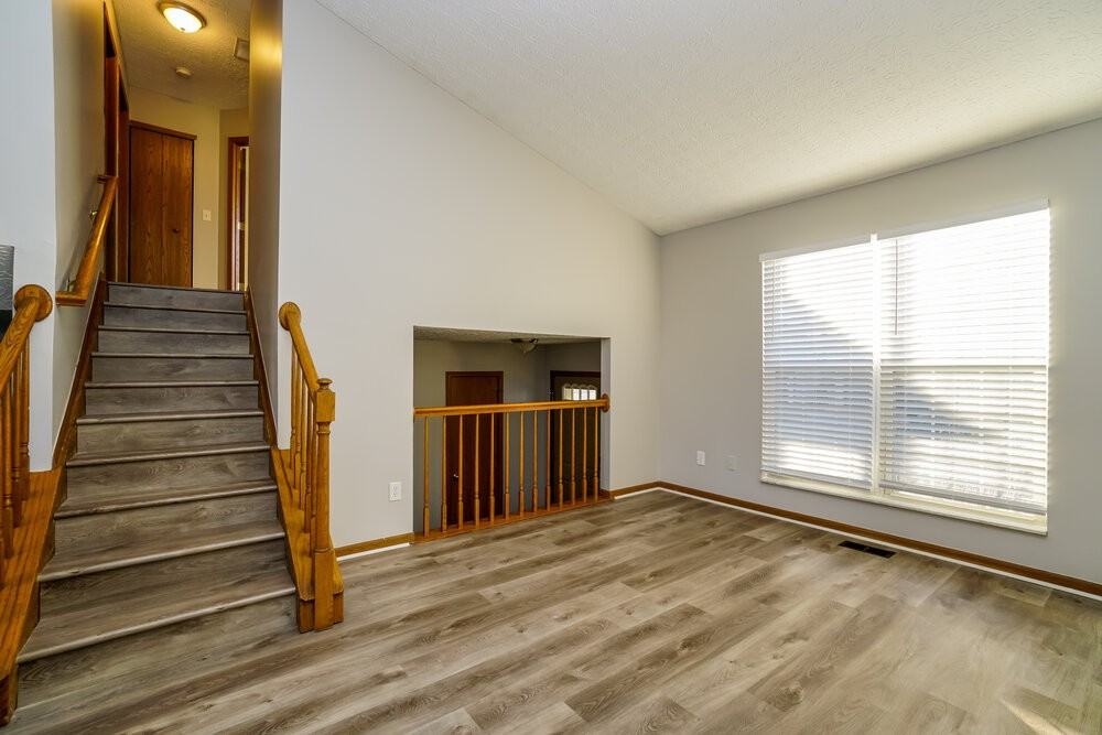 3294 Bellowind Dr - Photo 7 of 19