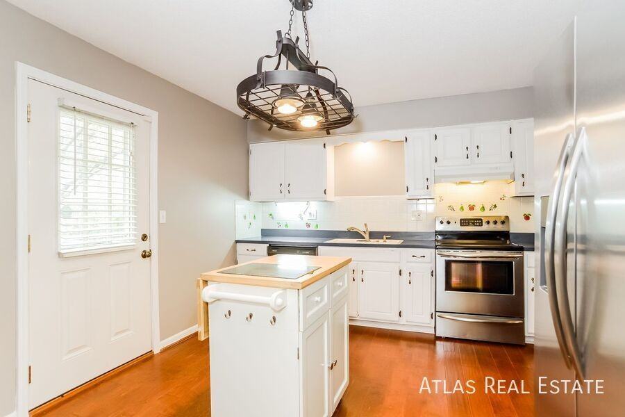 2312 Ne 72nd Ter - Photo 7 of 18