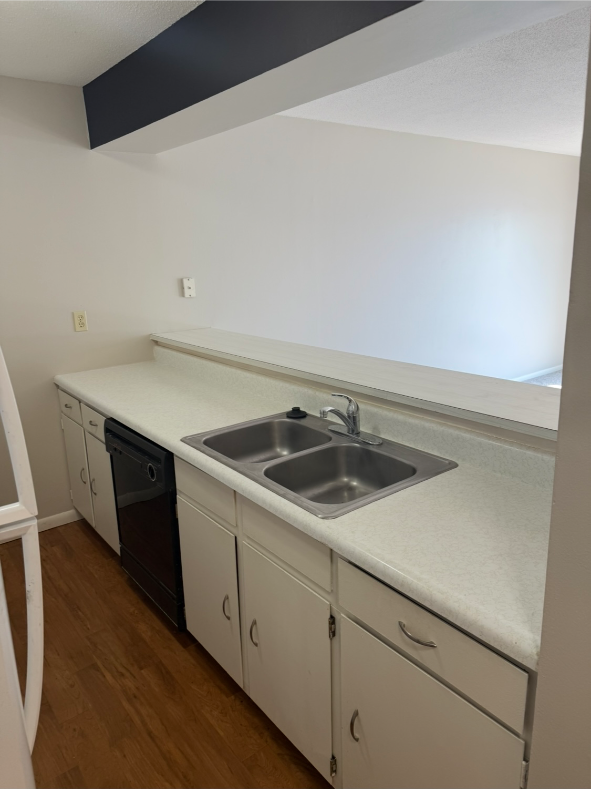 18 Walnut Street - Photo 4 of 8