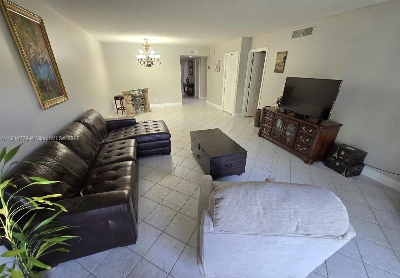 302 Lakeview Dr #302-102 - Photo 6 of 21