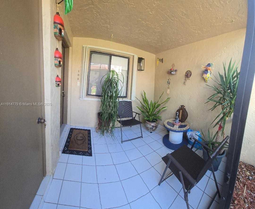 302 Lakeview Dr #302-102 - Photo 7 of 21