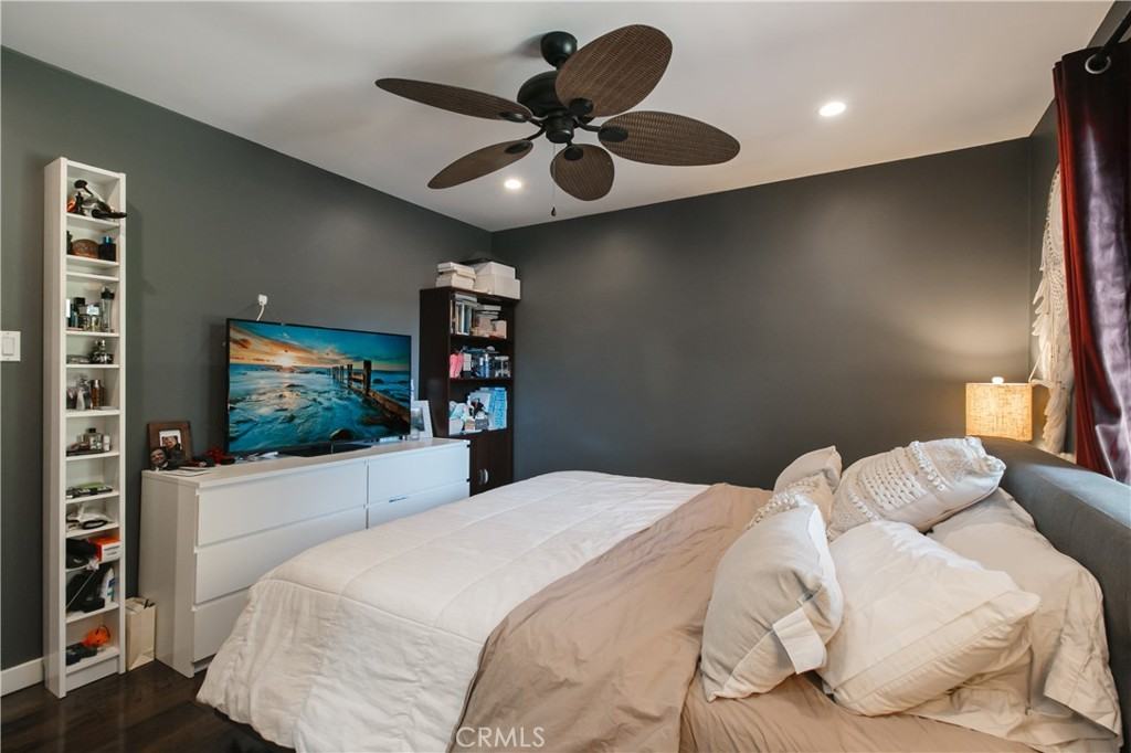 1542 Christine Ave #1542 - Photo 3 of 13