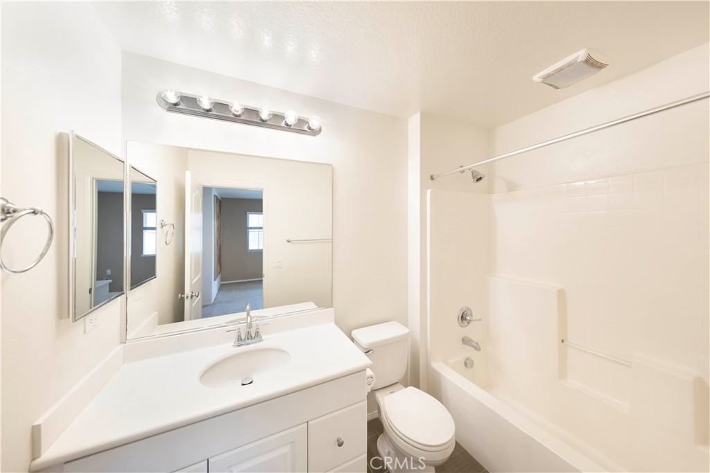 90 Hedge Bloom #90 - Photo 2 of 22