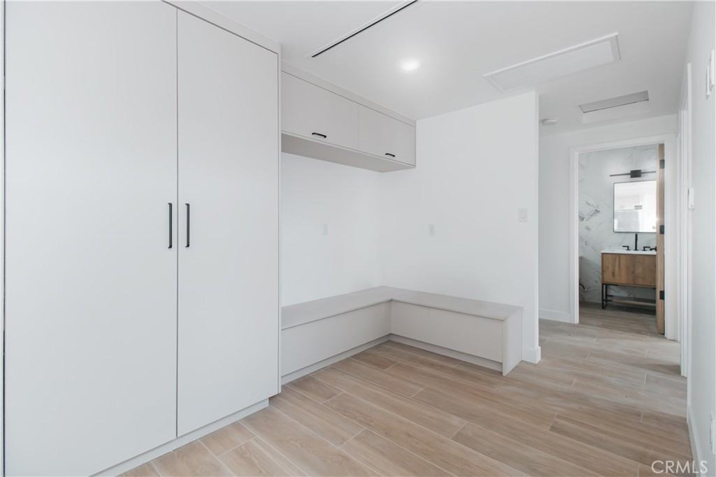 8141 Hazeltine Ave #8141 - Photo 7 of 10