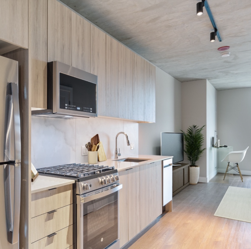 352 S Aberdeen St - Photo 2 of 13